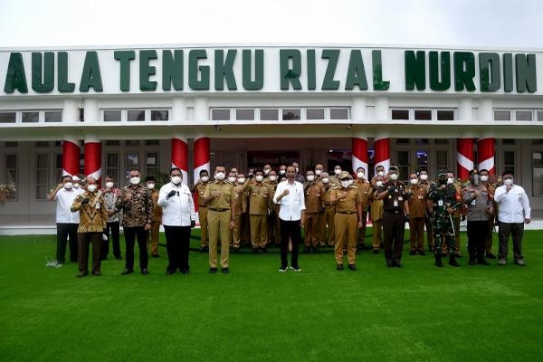 Beri Pengarahan kepada Forkopimda se-Sumut, Presiden Jokowi Minta Daerah Segera Habiskan Stok Vaksin